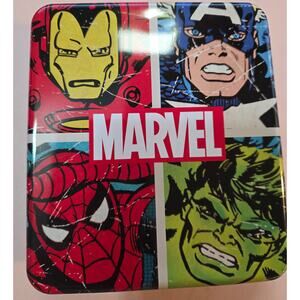 Marvel comic cover trifold wallet in collectors tin